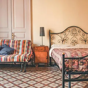 Casa Verdi - House Of Travelers Penzion